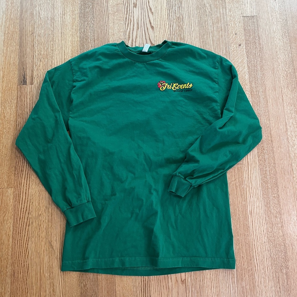 LA tri events tee size L